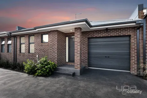 2/13 Wills St, Westmeadows, VIC 3049