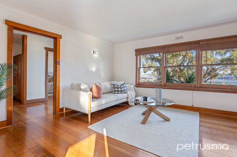 Property photo of 23 Malunna Road Lindisfarne TAS 7015