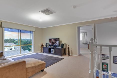 Property photo of 16 Daintree Grove Narre Warren VIC 3805