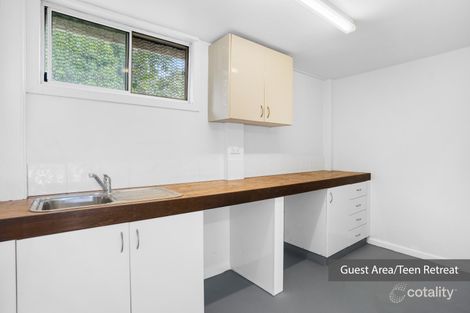 Property photo of 18 Kingsford Street Mooroobool QLD 4870