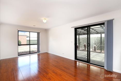 Property photo of 22 Delphinius Crescent Roxburgh Park VIC 3064