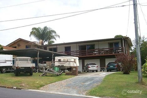 12 Canara St, Benowa, QLD 4217