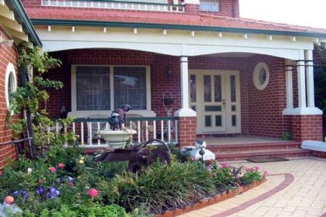 15 Luscombe Way, Coogee, WA 6166