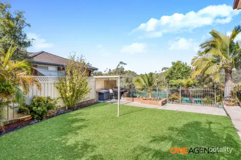 Property photo of 8 Battunga Place Engadine NSW 2233