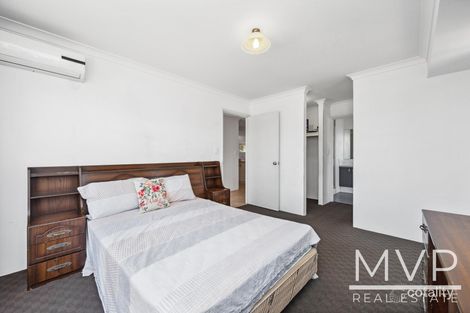 Property photo of 33 Tandure Heights Lakelands WA 6180
