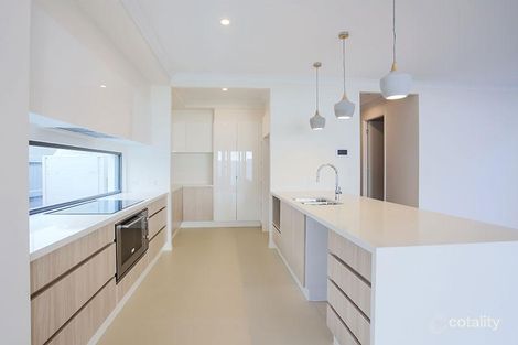 Property photo of 27 Esmonde Place Coorparoo QLD 4151