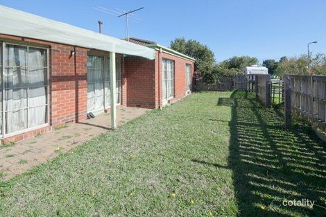 Property photo of 13 Stirling Avenue Cranbourne North VIC 3977