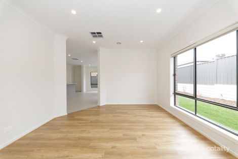 Property photo of 9 Ashbury Rise Berwick VIC 3806