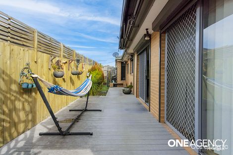 Property photo of 1 Walnut Court Seaford VIC 3198
