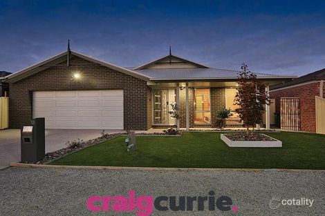 13 Zenith St, Pakenham, VIC 3810