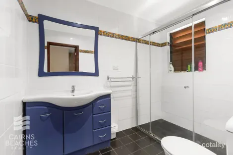 Property photo of 9 Lena Close Clifton Beach QLD 4879