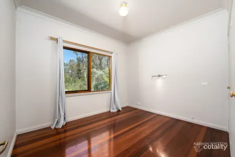 Property photo of 186 Kalinda Road Invergowrie NSW 2350