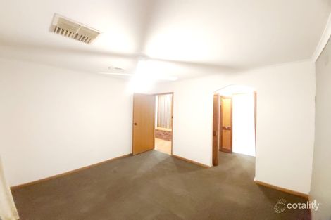 Property photo of 16 Crestmont Drive Melton South VIC 3338