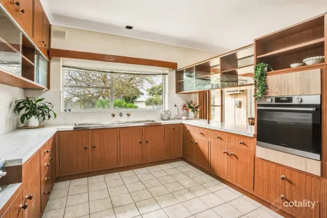 Property photo of 38 Memorial Drive Naracoorte SA 5271