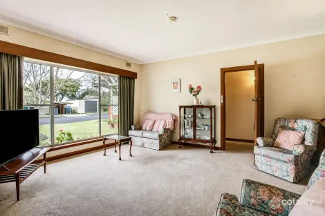 Property photo of 38 Memorial Drive Naracoorte SA 5271
