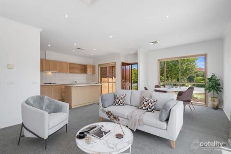 Property photo of 142/2 Rochester Parade Cranbourne East VIC 3977