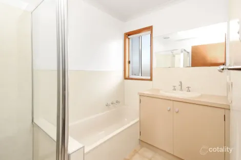 Property photo of 2/10 Robinson Street Horsham VIC 3400