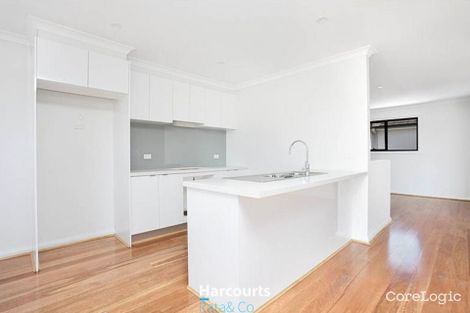 Property photo of 9 Vautier Place South Morang VIC 3752