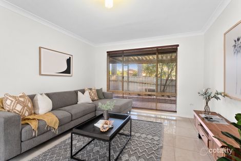 Property photo of 2 Angophora Place Metford NSW 2323