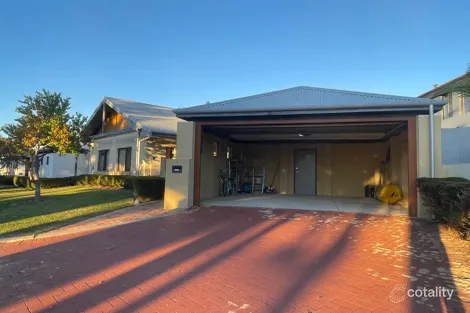 1/3 Piccolo Pl, Halls Head, WA 6210