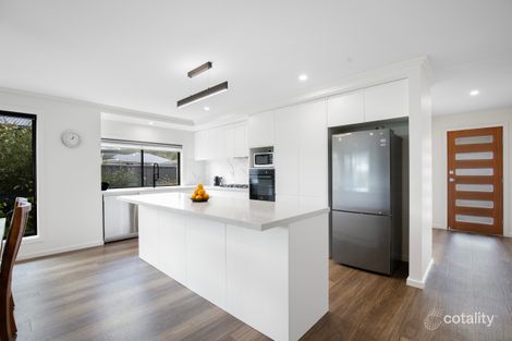 Property photo of 4 Albion Close Armidale NSW 2350