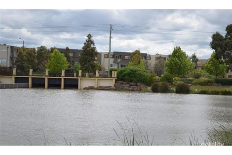 Property photo of 9/17-21 Cobaw Circuit Caroline Springs VIC 3023