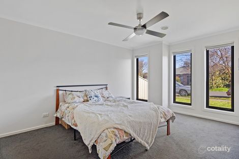 Property photo of 37 Saxby Drive Strathfieldsaye VIC 3551