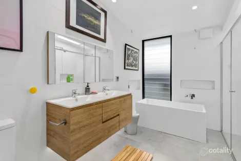 Property photo of 3 Annette Place Belrose NSW 2085