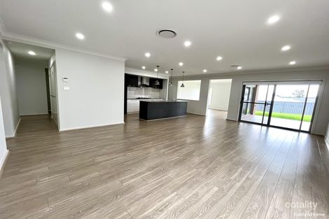 Property photo of 35 Torumba Circuit Silverdale NSW 2752