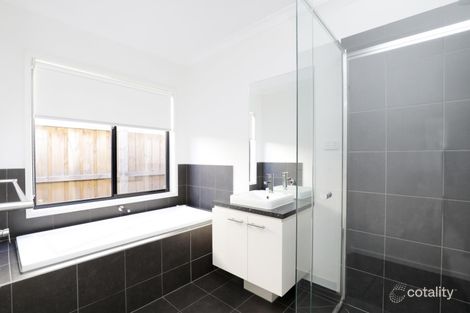 Property photo of 135 Catherine Drive Hillside VIC 3037