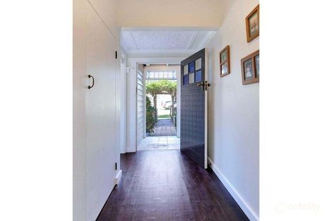 Property photo of 9 Surfers Parade Freshwater NSW 2096