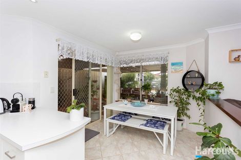 Property photo of 6 Dorneywood Way Landsdale WA 6065