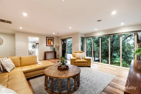 Property photo of 7 Crowe Court Eltham VIC 3095