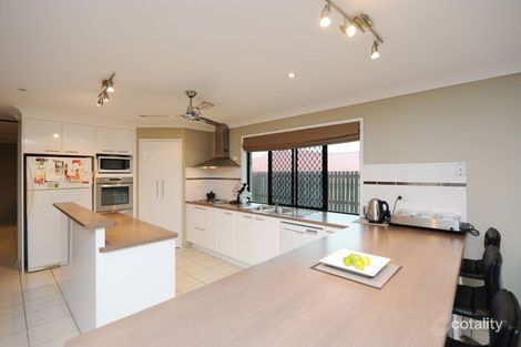 14 View Point Way, New Auckland, QLD 4680