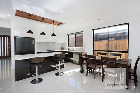 Property photo of 5 Daisy Drive Donnybrook VIC 3064