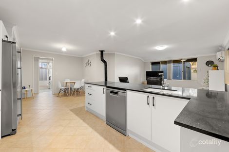 Property photo of 32 Indigo Circle Warnbro WA 6169