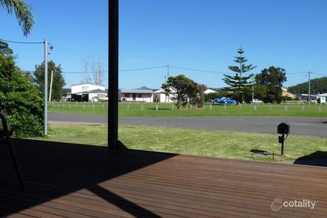 Property photo of 6 Queanbeyan Avenue Burrill Lake NSW 2539