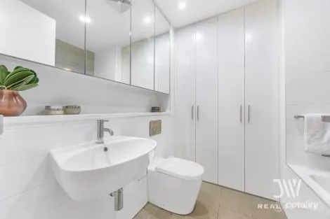 Property photo of 2 Muller Lane Mascot NSW 2020