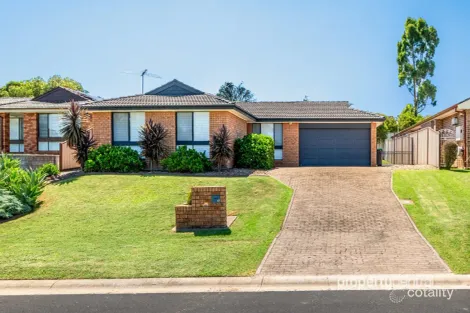 17 Martha Cres, Cranebrook, NSW 2749