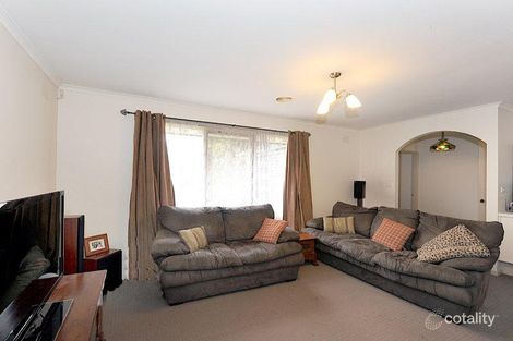 Property photo of 8 Richborough Grove Ferntree Gully VIC 3156