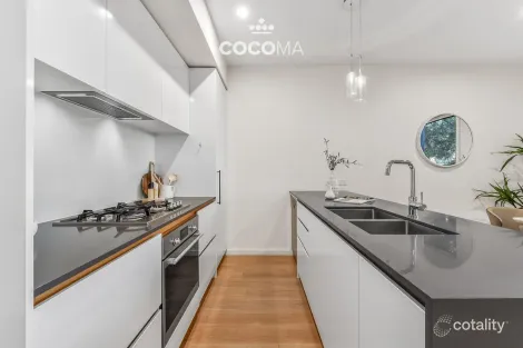 Property photo of 11 Elysian Place Keysborough VIC 3173