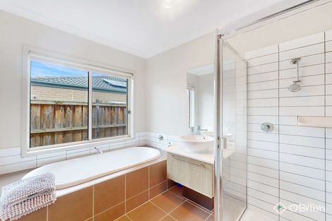 Property photo of 11 Mermaid Grove Lyndhurst VIC 3975