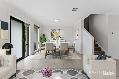 Property photo of 14 Plenty Way Cranbourne North VIC 3977