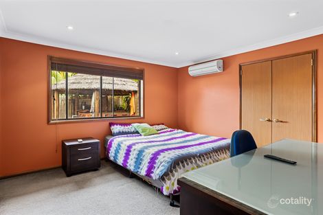 Property photo of 28 River Park Place Fig Tree Pocket QLD 4069