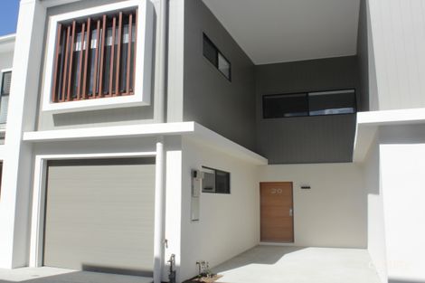 20/33 Sickle Ave, Hope Island, QLD 4212