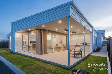 Property photo of 14 Beachside Close Wynyard TAS 7325