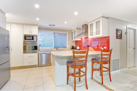Property photo of 10 Poorinda Rise Narre Warren VIC 3805