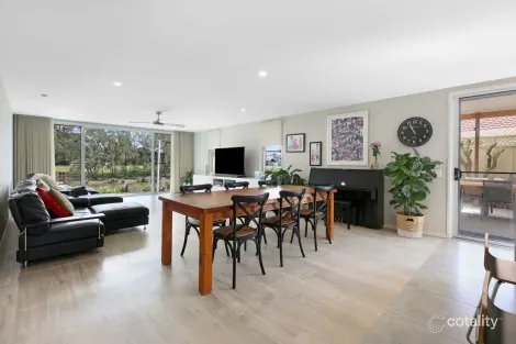 Property photo of 49 Kingfisher Crescent Burleigh Waters QLD 4220