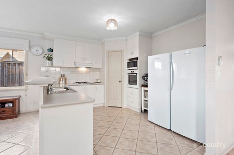 Property photo of 18 Keen Place Lara VIC 3212