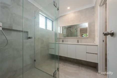 Property photo of 9 Highbridge Way Karrinyup WA 6018